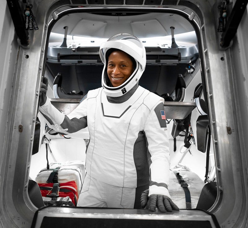 NASA astronaut and SpaceX Crew-8 mission specialist Jeanette Epps is pictured in her pressure suit during a crew equipment integration test at SpaceX headquarters in Hawthorne, California. Credit: SpaceX. 