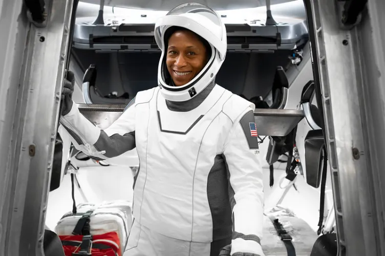 NASA astronaut and SpaceX Crew-8 Mission Specialist Jeanette Epps is seated inside a T-38 trainer jet at Ellington Field in Houston, Texas. Credit: NASA