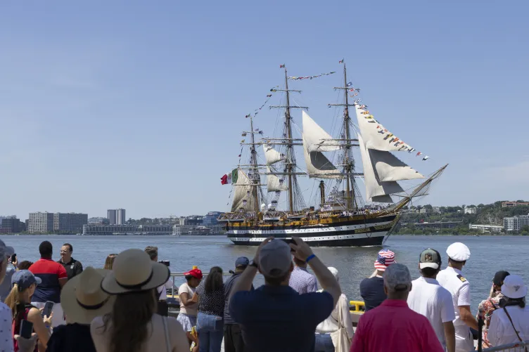 Intrepid Parade Of Sail