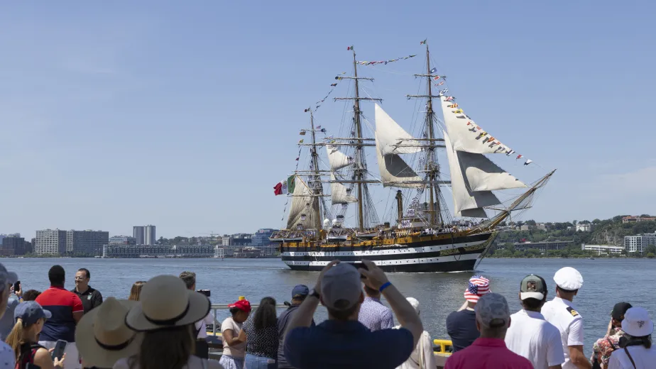Intrepid Parade Of Sail